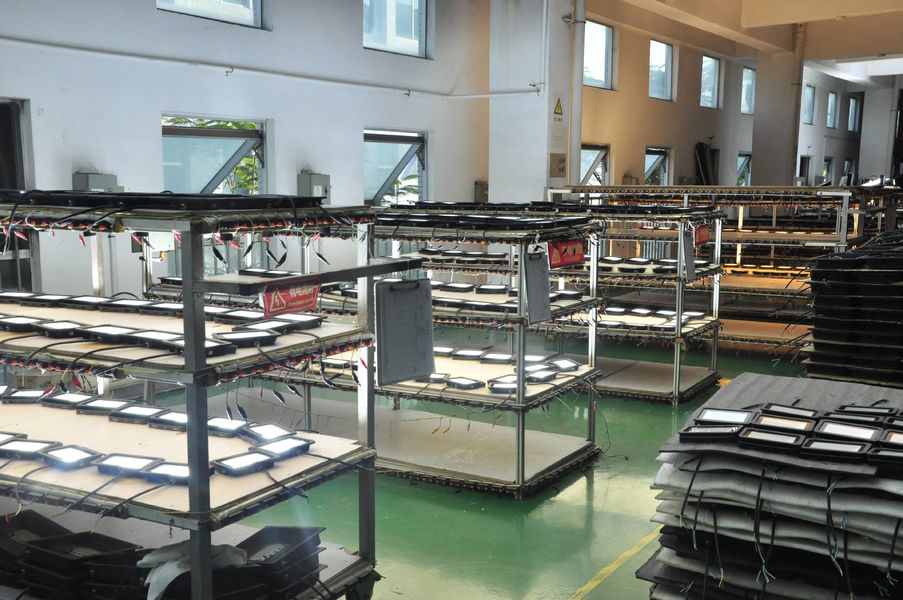 Shenzhen Snetop Technology Co., Ltd dây chuyền sản xuất của nhà sản xuất