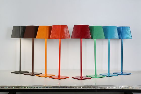 Đèn bàn LED cảm biến cảm ứng với độ sáng điều chỉnh AC100-240V DC 5V / 1A